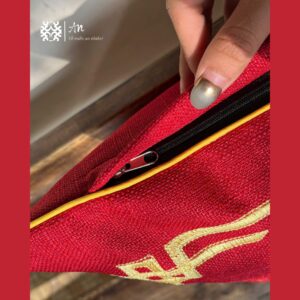 Gối thêu hình ngựa nhất mã phi thiên, gối trang trí phòng khách